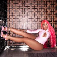 Nicki Minaj – Super Freaky Girl (Queen mix)